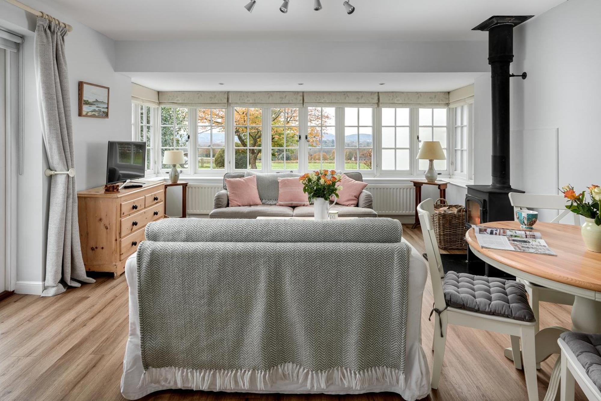 Garden Flat Near Goodwood With Stunning Views Apartment Petersfield Exterior photo
